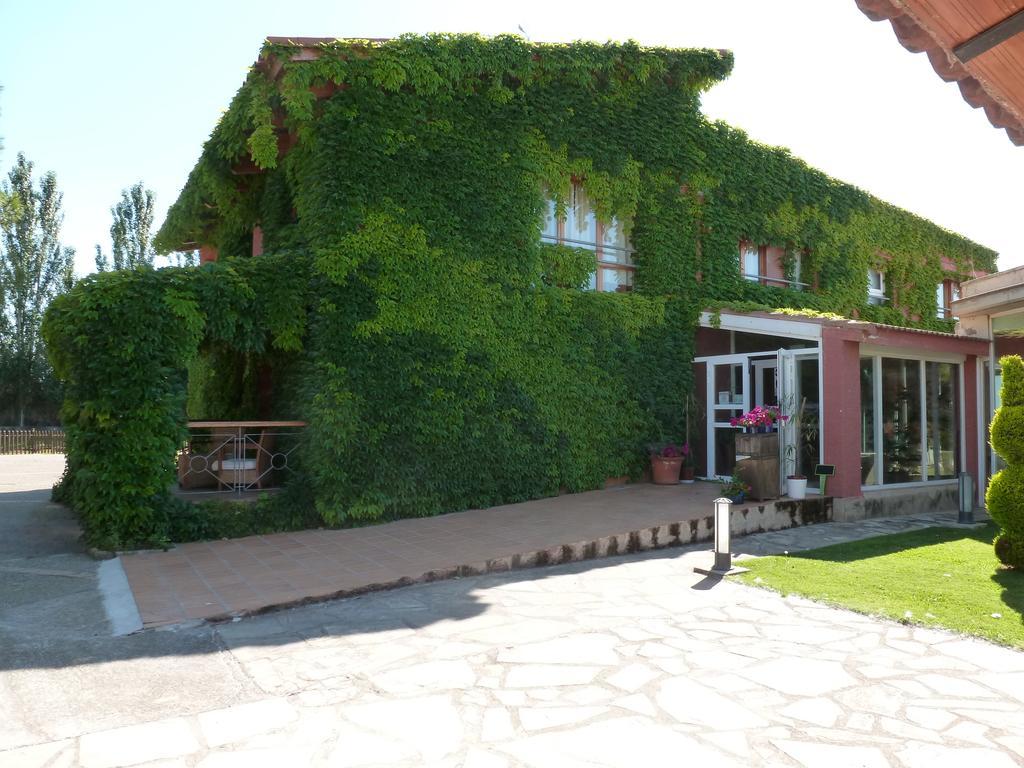 Hotel H Con Encanto Binefar Exterior photo